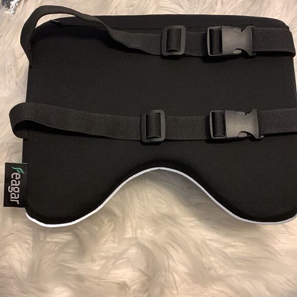 Black Headrest UNISEX for your auto or for your favorite chair at home - Picture 2 of 7